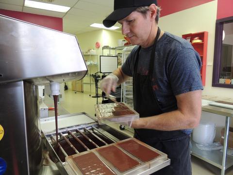 Bean to Bar Chocolate Maker: Dark Forest Chocolate