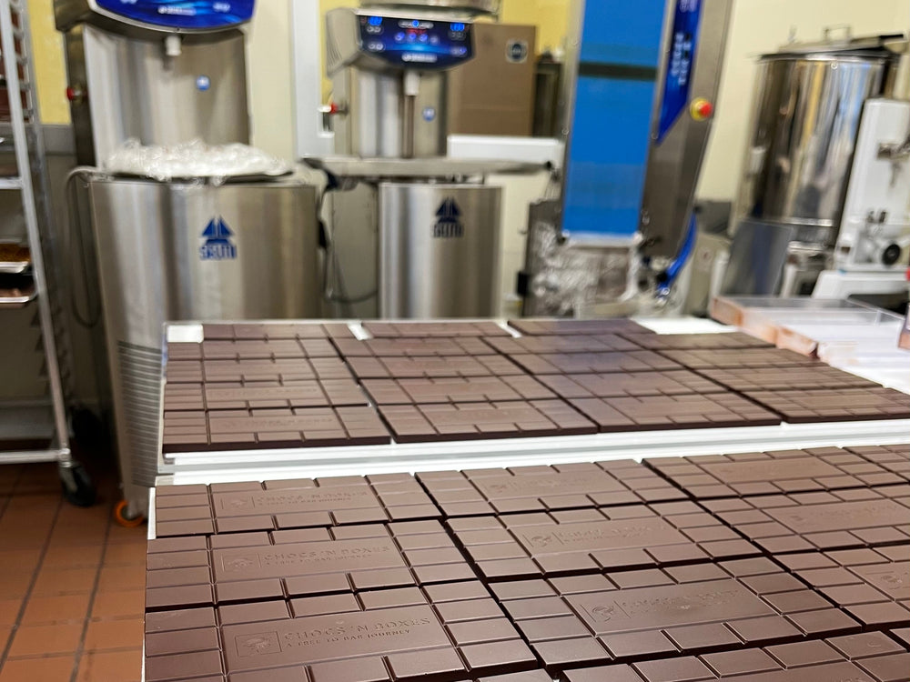 Bean to Bar Chocolate Maker: Chocs 'N Boxes