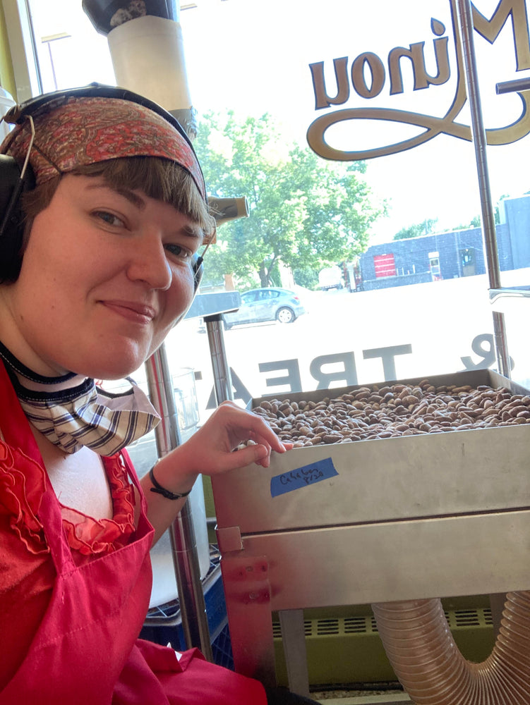 Bean to Bar Chocolate Maker: Sweet Minou Chocolate